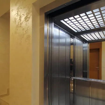 Elena Apartment&spa *